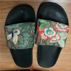 Gucci pool slides